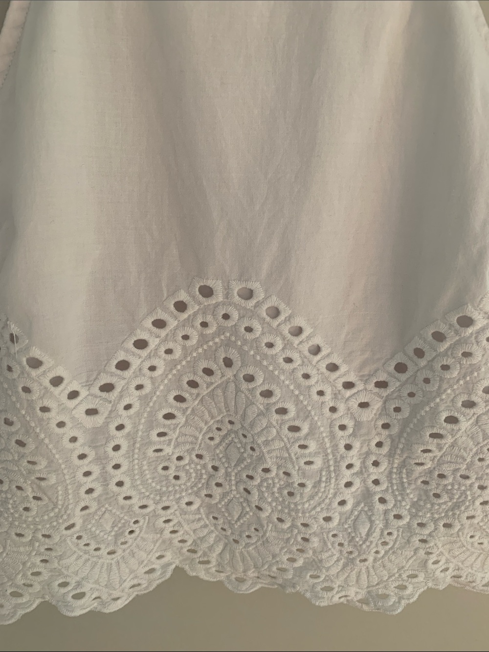 Abercrombie & Fitch Eyelet Relaxed Fit Tank Top White Medium Cottagecore Summer - Picture 3 of 9